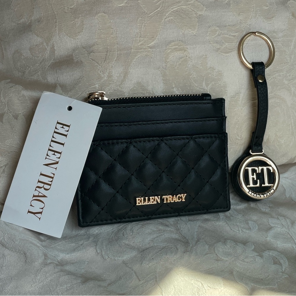 1261. Ellen Tracy Quilted Black‎ Card Holder with Gold Accents